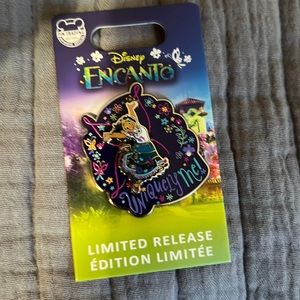 Encanto Disney trading pin limited edition